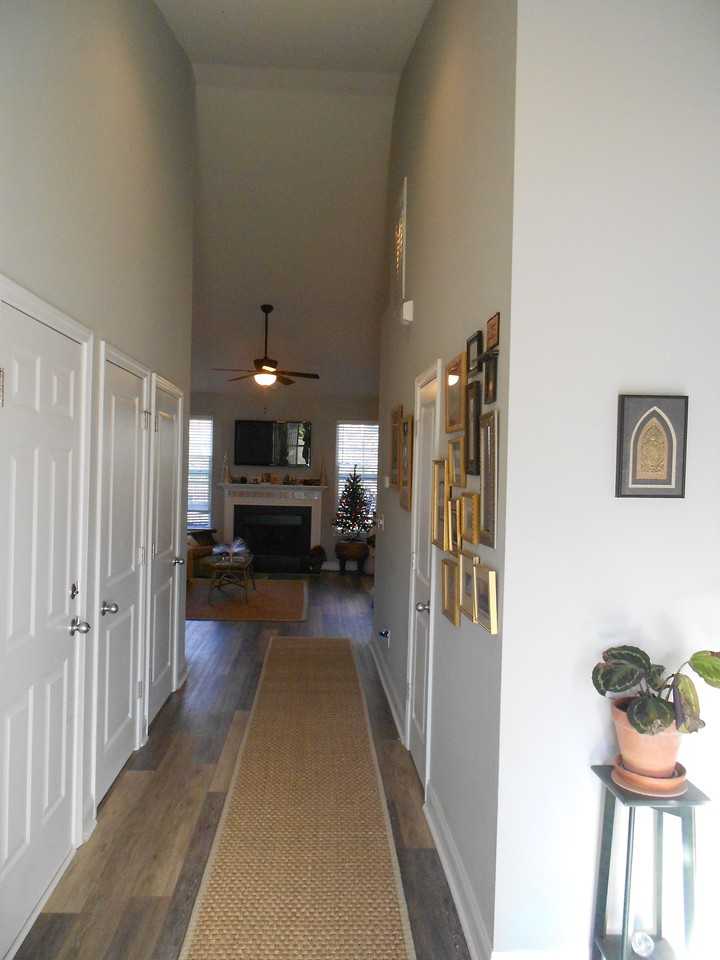 2828 Sunchaser Lane - Photo 3 of 31