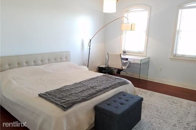 157 Waterman St #27 - Photo 3 of 6