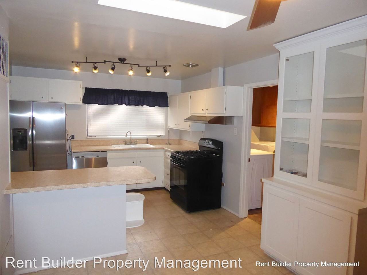 2023 General Somervell St. Ne - Photo 3 of 26