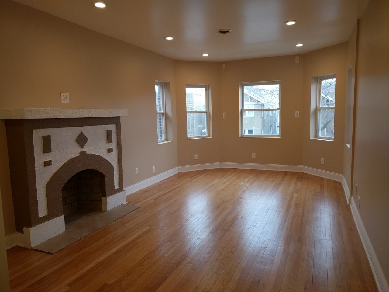 6046 North Albany Avenue, Chicago, IL 60659 2 Bedroom  