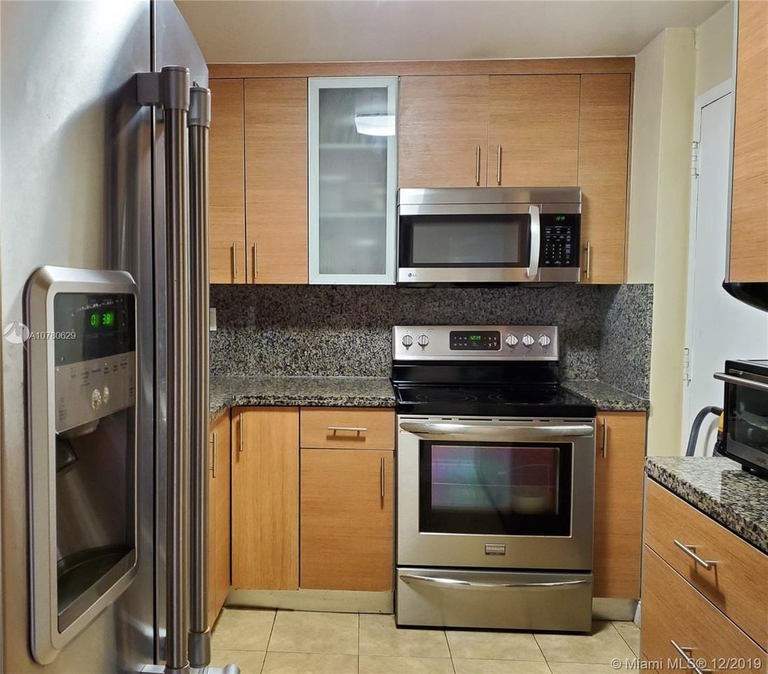 9001 Southwest 77th Avenue, Miami, FL 33156 3 Bedroom Apartment for