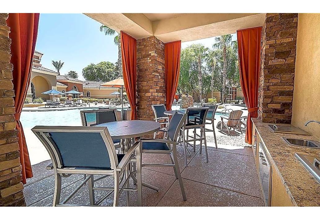 Apartments in Westover Hills - Photo 2 of 9