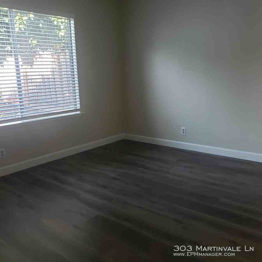 303 Martinvale Ln - Photo 3 of 7