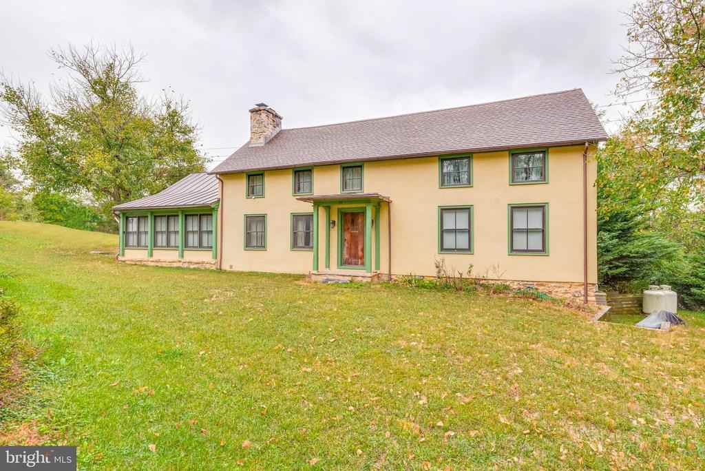 94 Aspen Hill Drive - Photo 3 of 50