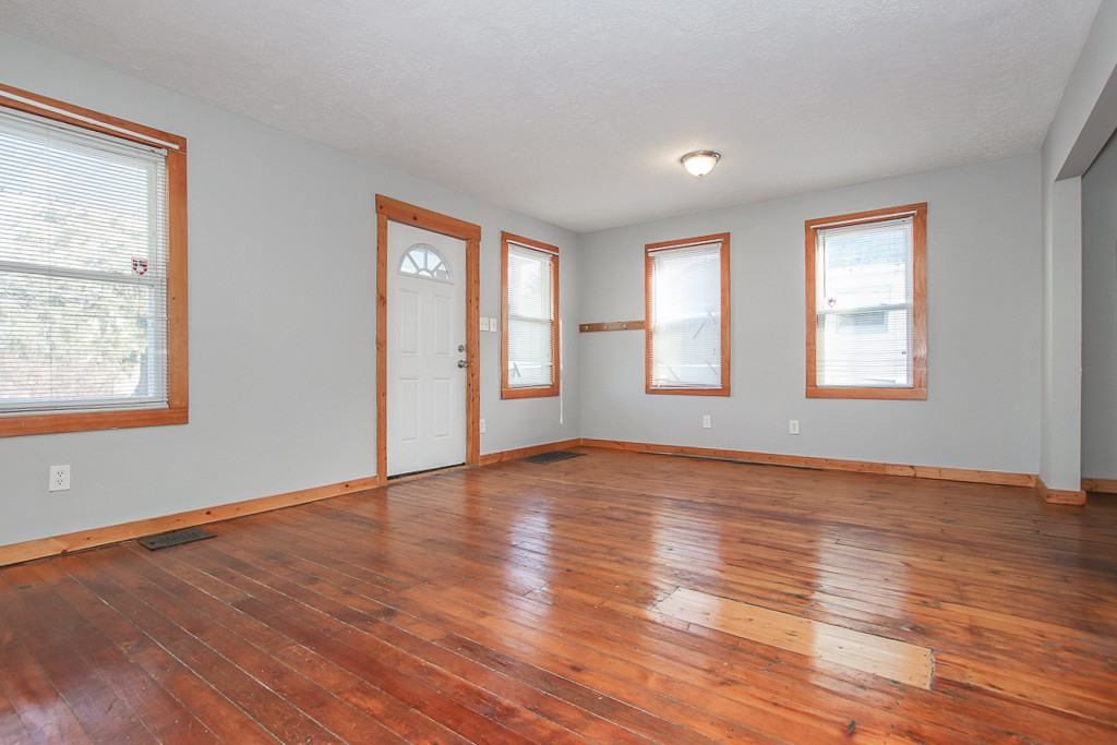 4105 Muriel Ave - Photo 3 of 35