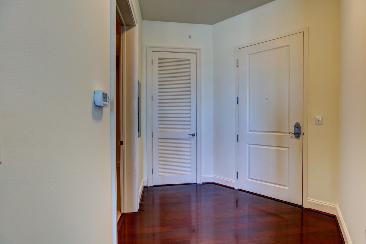 301 Virginia St #1102 - Photo 6 of 23