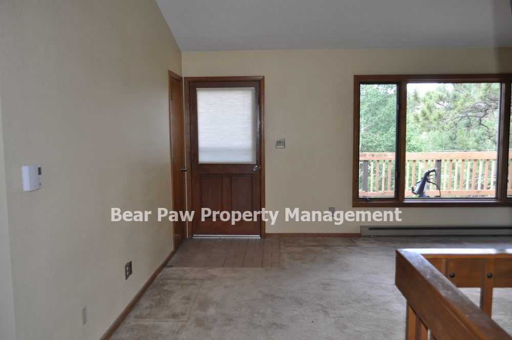 31150 Manitoba Drive - Photo 3 of 10