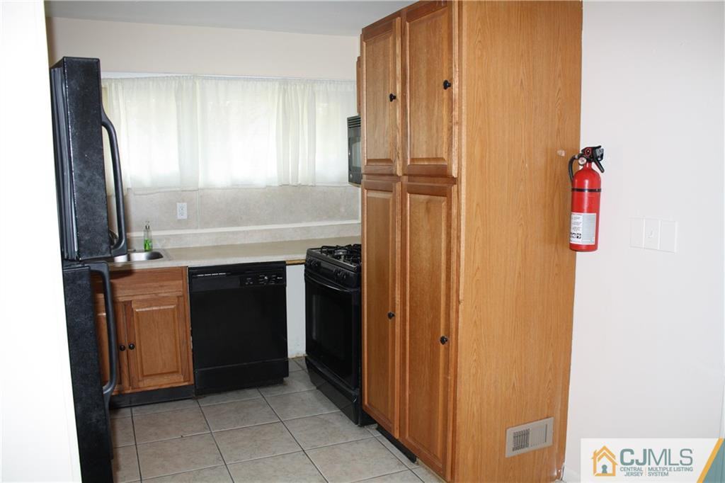 13 Southwood Drive - Photo 3 of 15