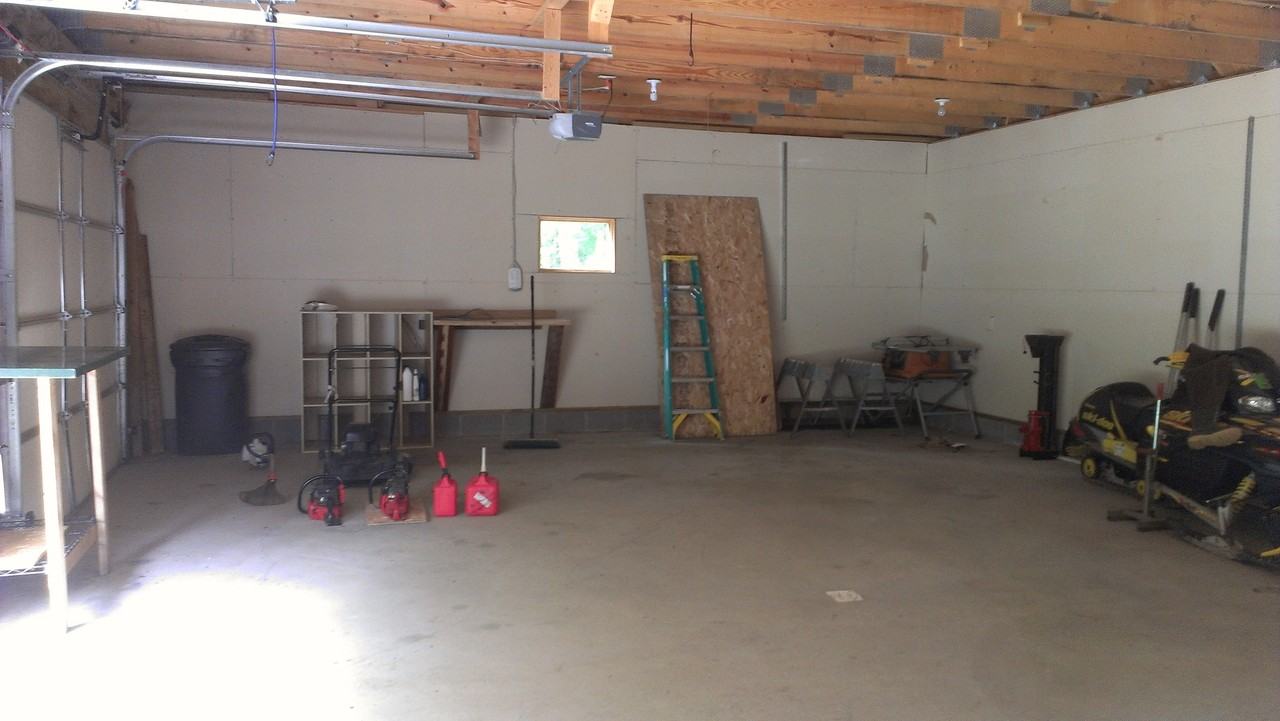 25487 Sandpiper Ln - Photo 2 of 8