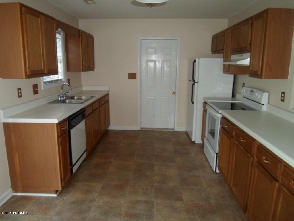 133 Glenwood Drive - Photo 3 of 5