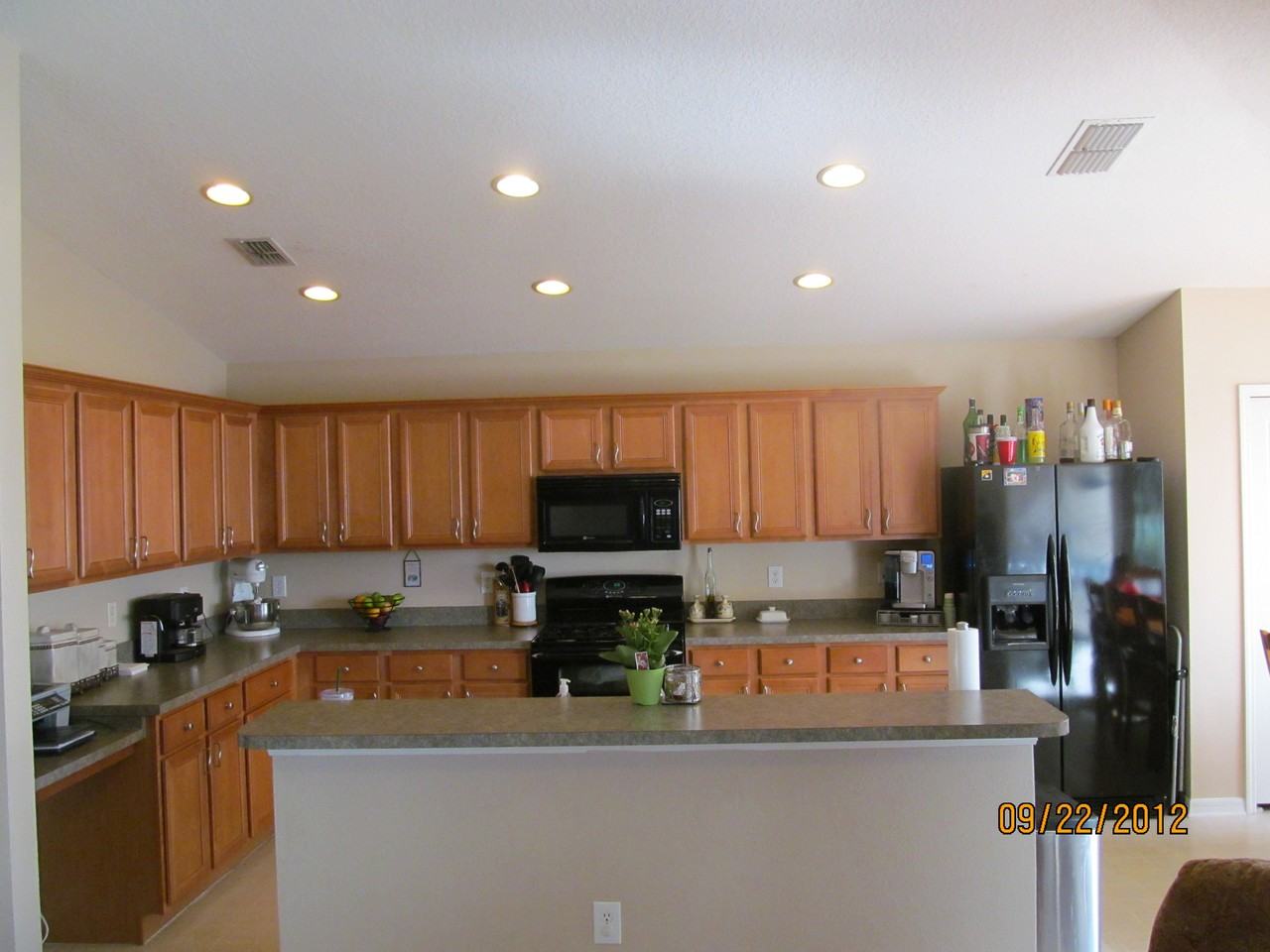 1408 Avonwood Ct - Photo 2 of 12
