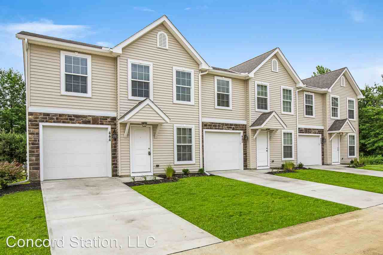 500 Station 44 Pl - Photo 2 of 19