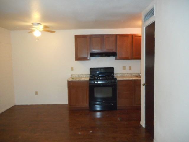 Glenn East Apartments - Photo 3 of 5