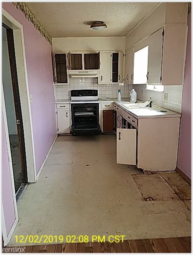 1806 S Garland Douglas Dr - Photo 2 of 7