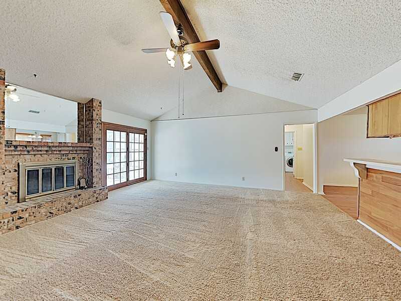 7048 Woodmoor Rd - Photo 3 of 16