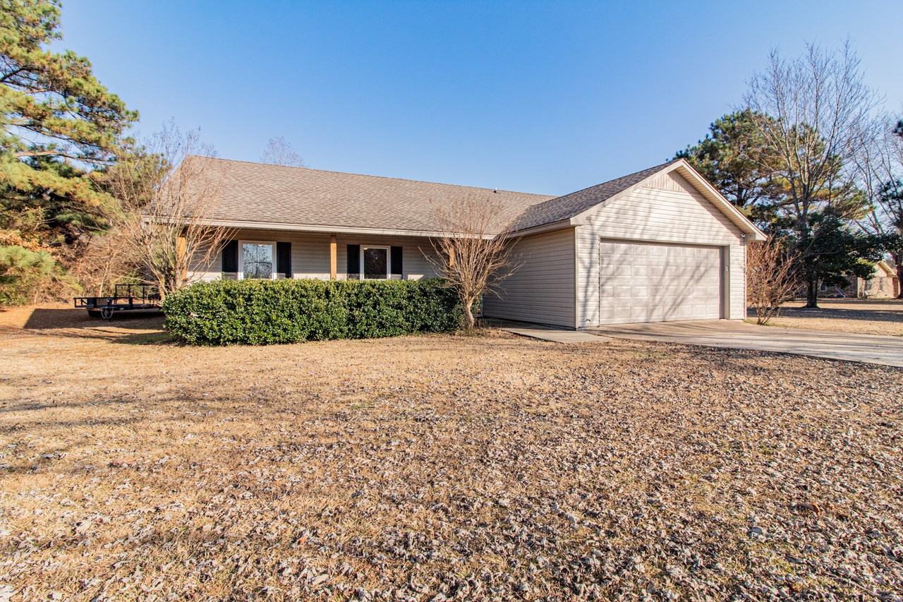 7 Couch Lane - Photo 2 of 20