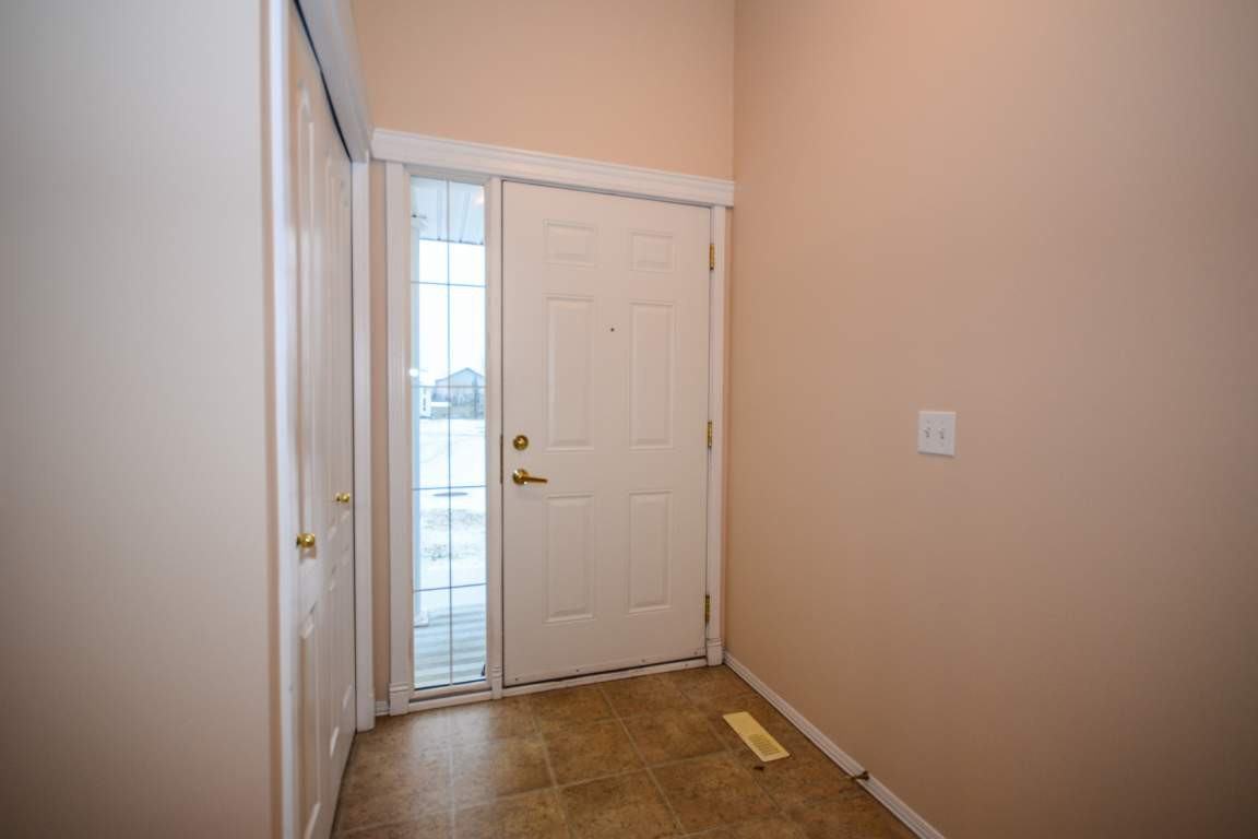 3380 - 28A Avenue - Photo 2 of 28