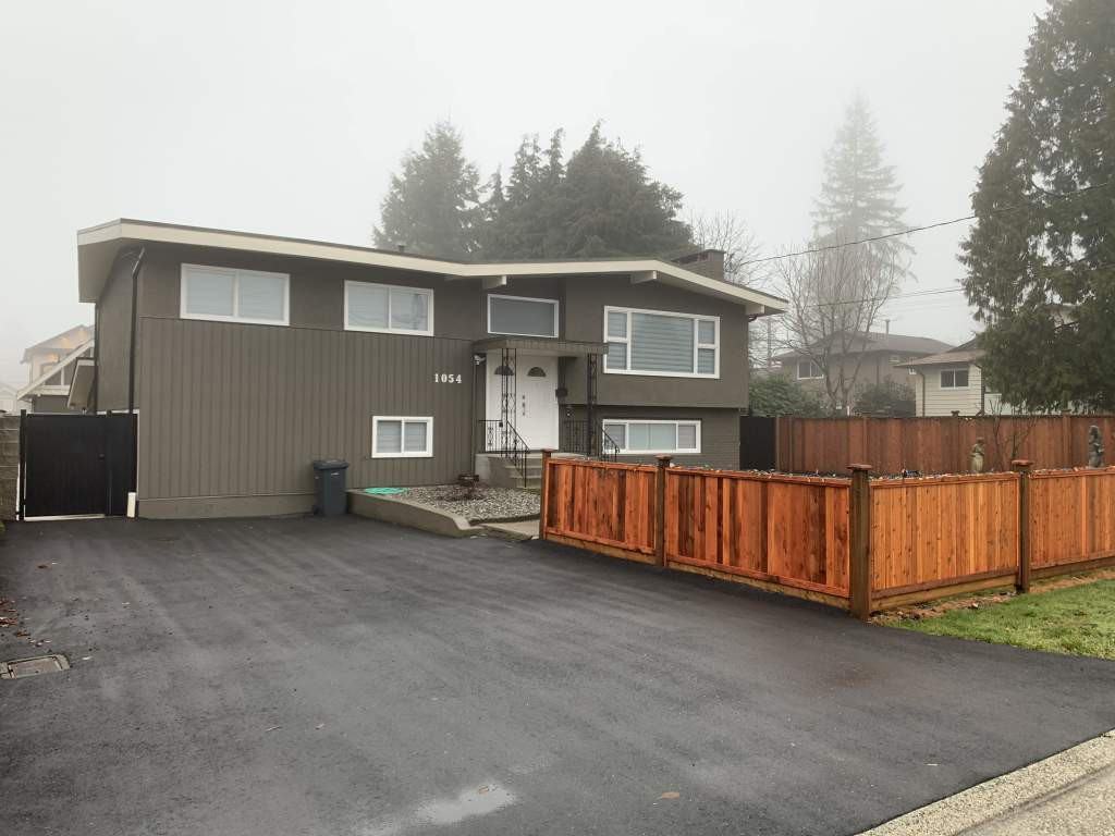 1054 Milford Avenue 4 Bedroom - Photo 2 of 23