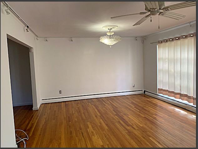 962 Peninsula Blvd - Photo 3 of 13