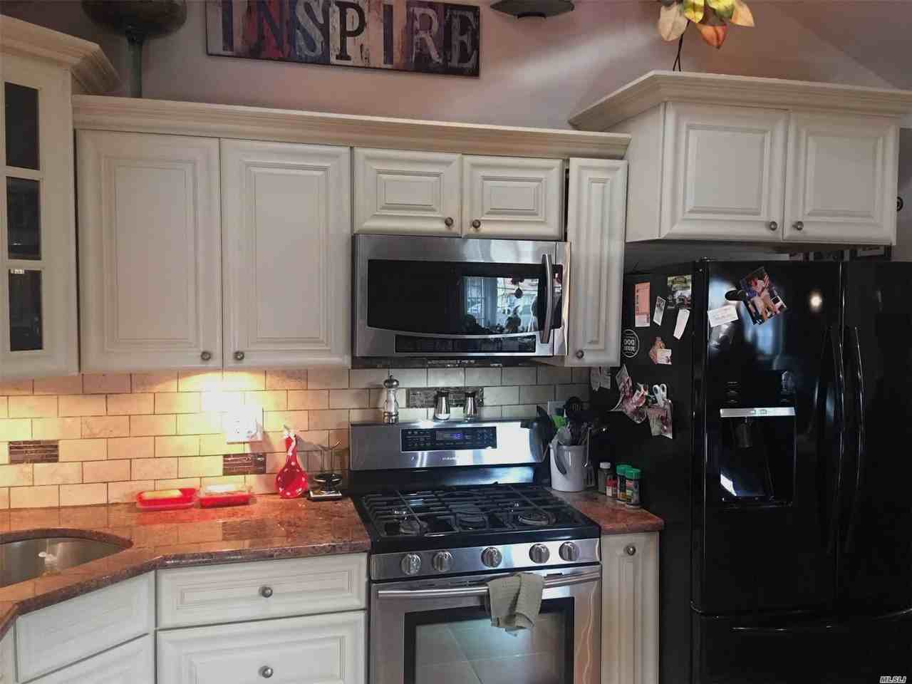 138 W Santa Barbara Rd - Photo 2 of 10