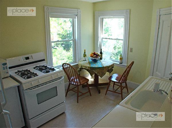 74 Buckingham St #A - Photo 2 of 6