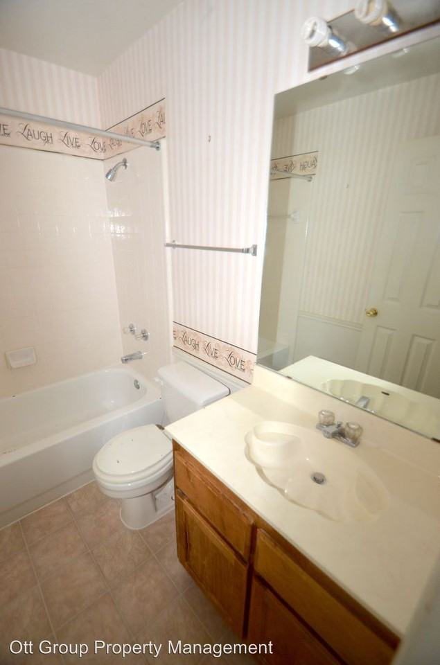 256 Cr 3368 - Photo 2 of 23