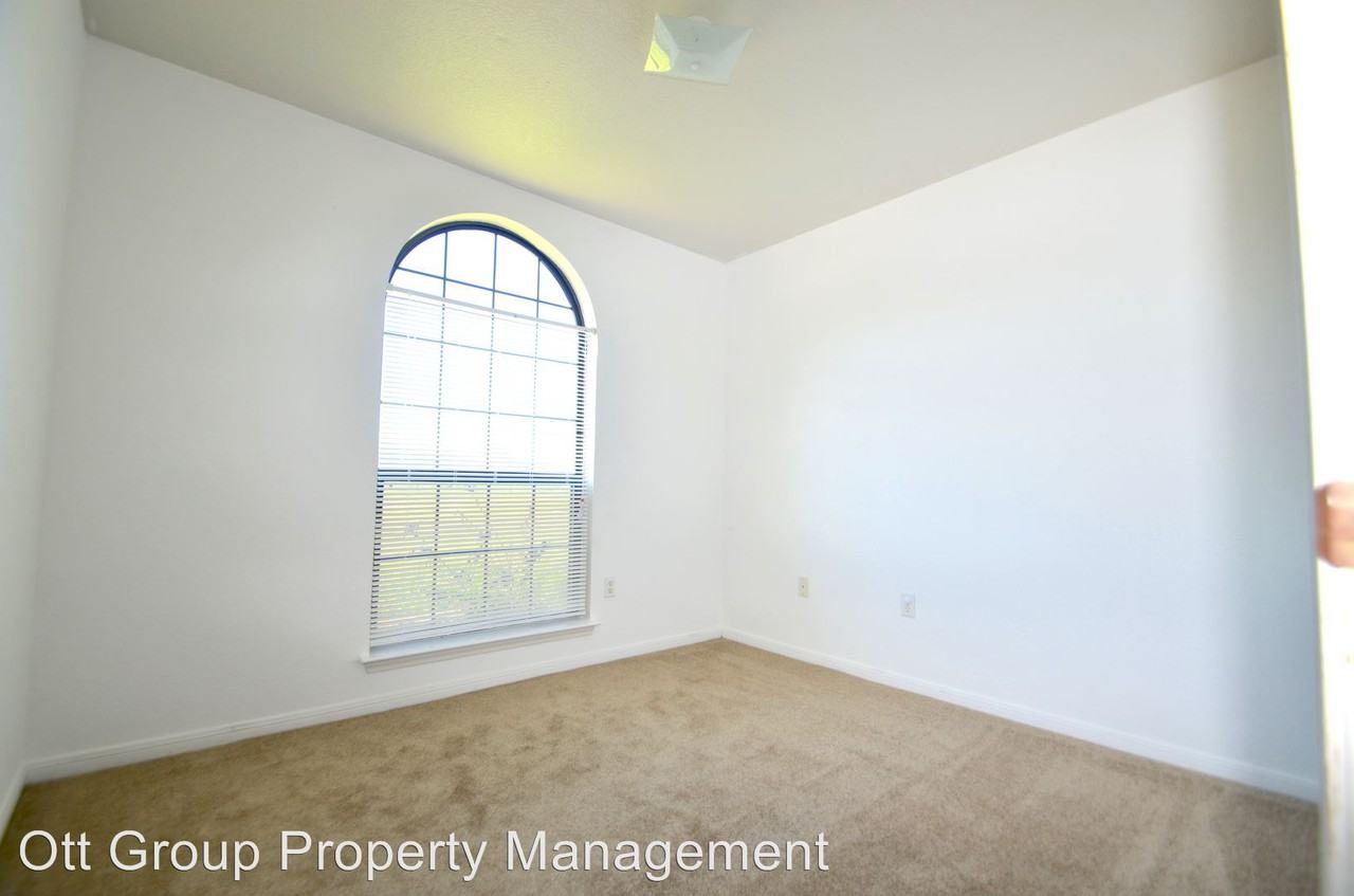 256 Cr 3368 - Photo 3 of 23