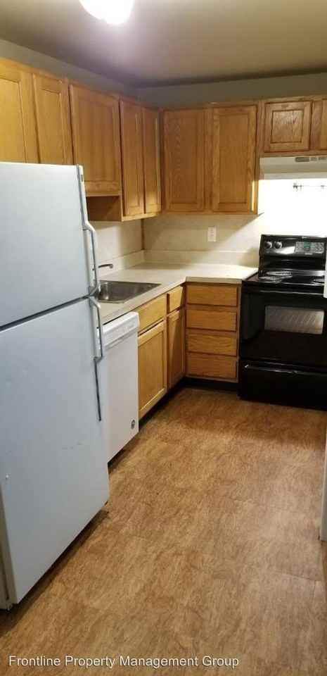 315 W 21st Street - Photo 2 of 8