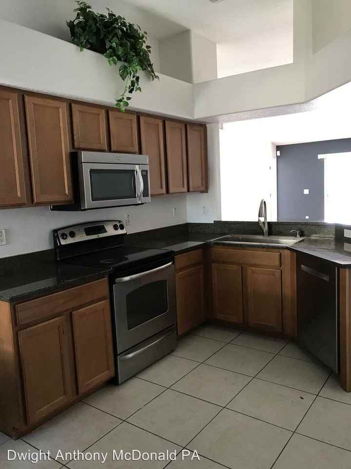 4608 Hickory Stream Lane - Photo 2 of 13