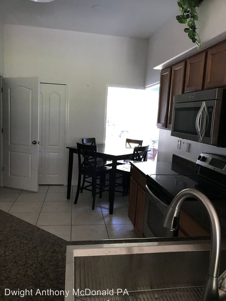 4608 Hickory Stream Lane - Photo 3 of 13