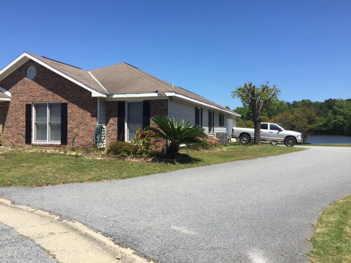 7044 Stoneybrook Dr - Photo 2 of 18