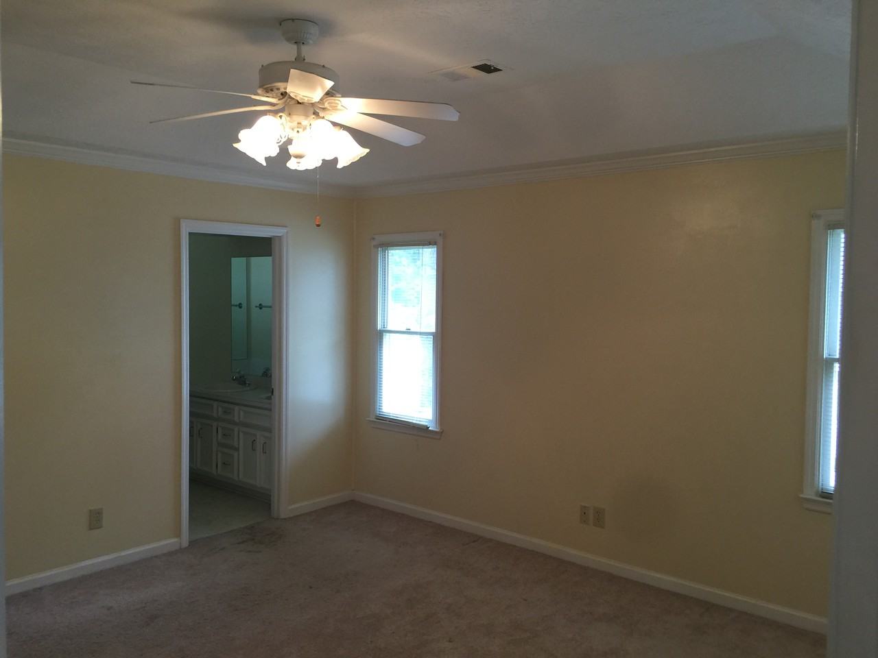 7044 Stoneybrook Dr - Photo 5 of 18