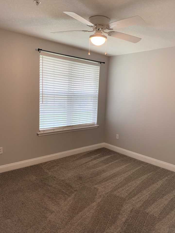 4511 Legacy Park Dr - Photo 3 of 27