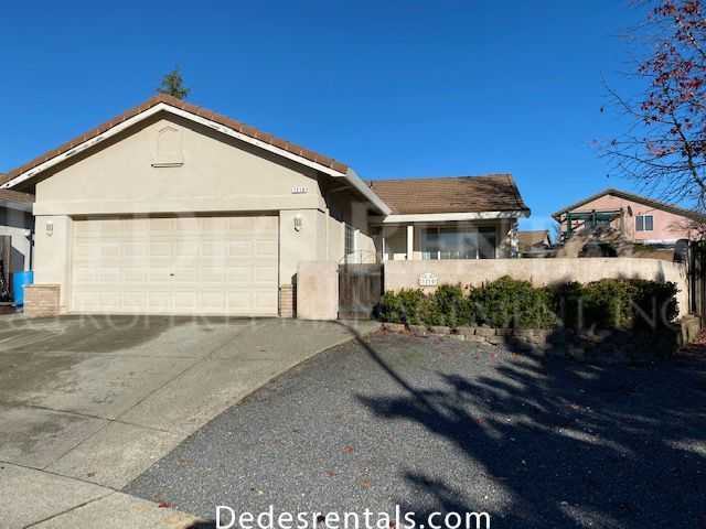 1210 El Cobar Court - Photo 2 of 10