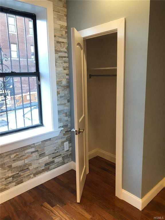 1841 Loring Place - Photo 2 of 16