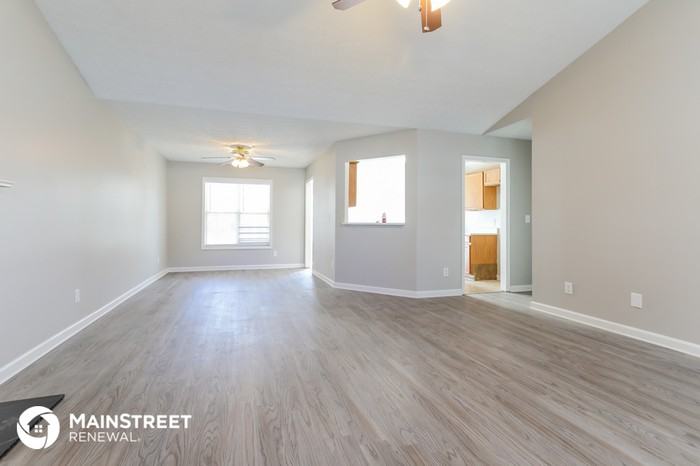 852 New England Court - Photo 3 of 16