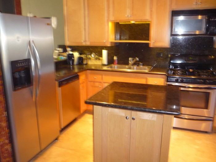 2661 Russ Boulevard - Photo 3 of 7