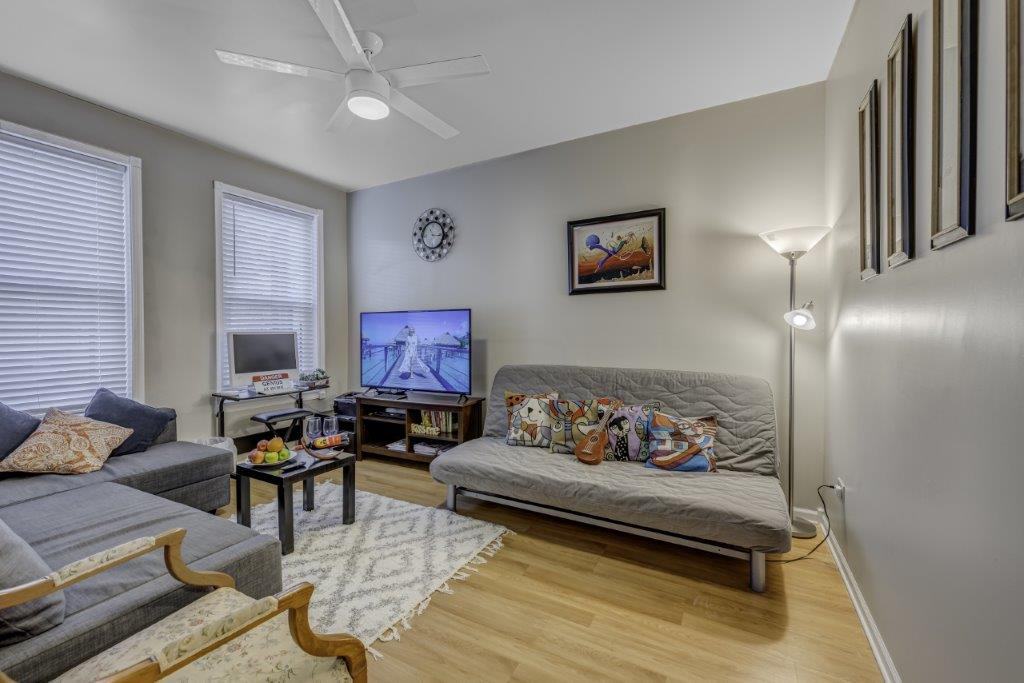 11307 S Langley Ave #1-1