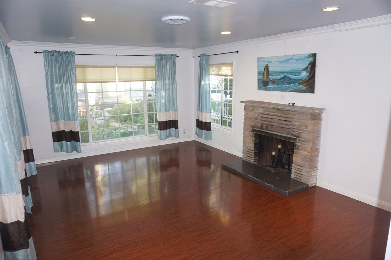 720 West Saint Gertrude Place - Photo 3 of 10