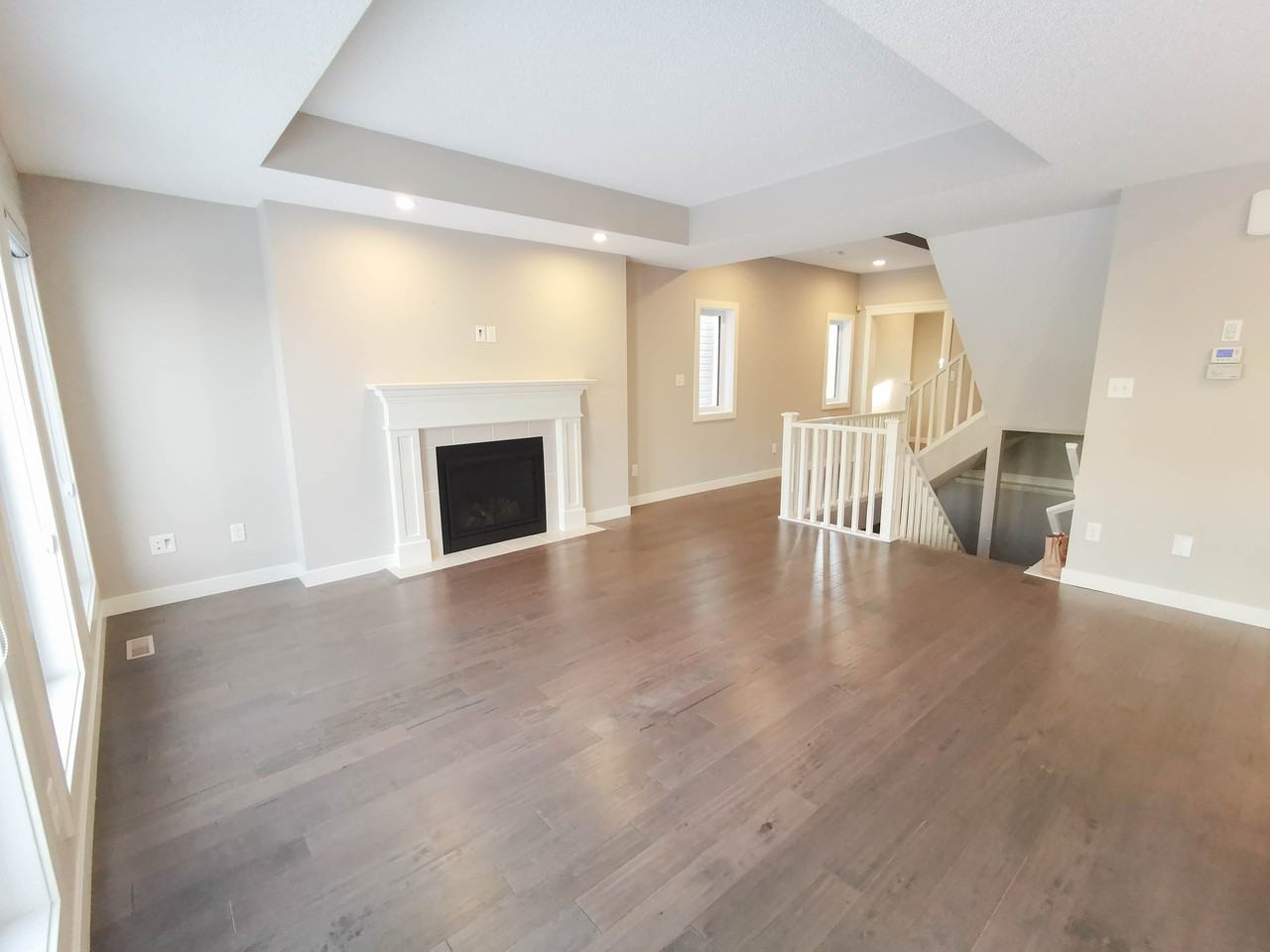 17836 9 Avenue Southwest - Photo 3 of 23