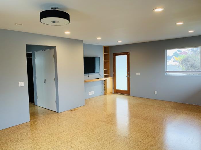 2303 California Street - Photo 2 of 12