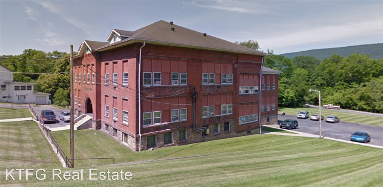 235 E. Freedom Ave - Photo 2 of 3