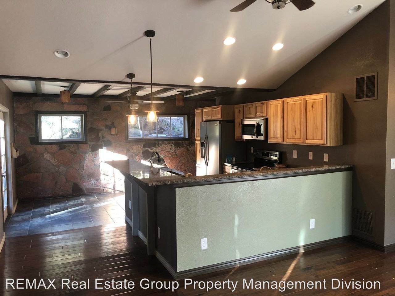 10575 Ute Pass Avenue - Photo 3 of 6