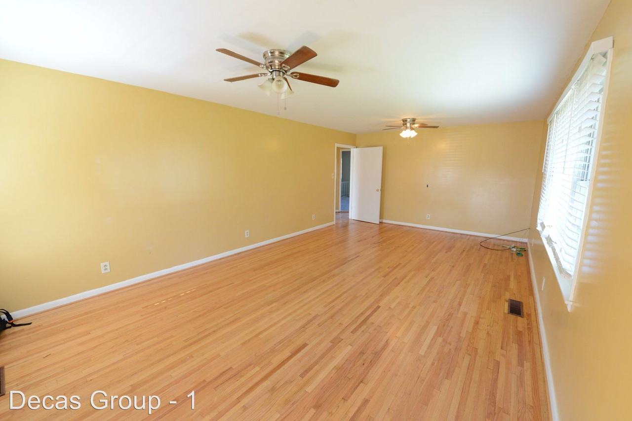 126 E Jones Ct. - Photo 2 of 30