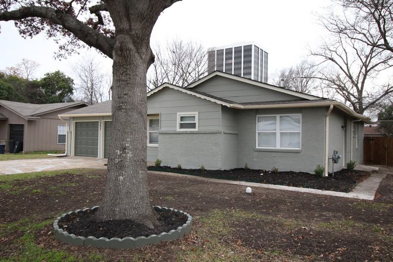 323 N Cottonwood Dr - Photo 3 of 20