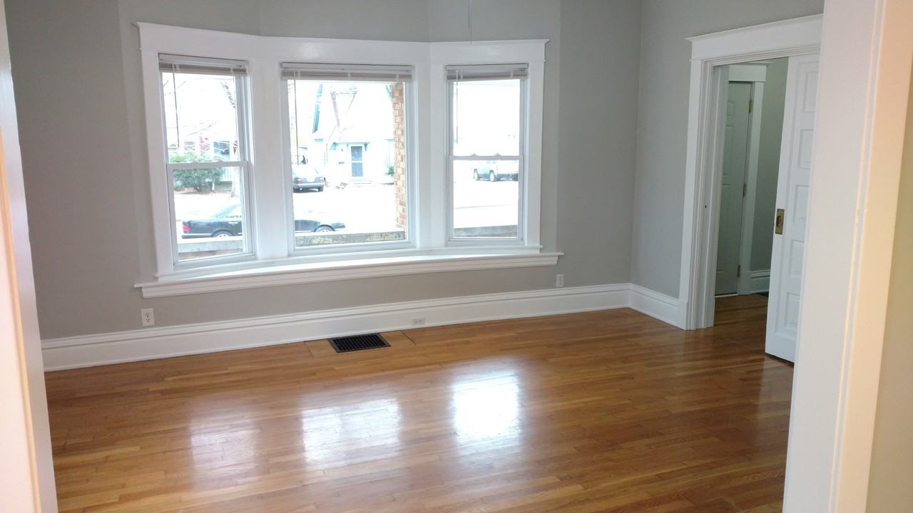 40 Lowell Ave Ne - Photo 2 of 18