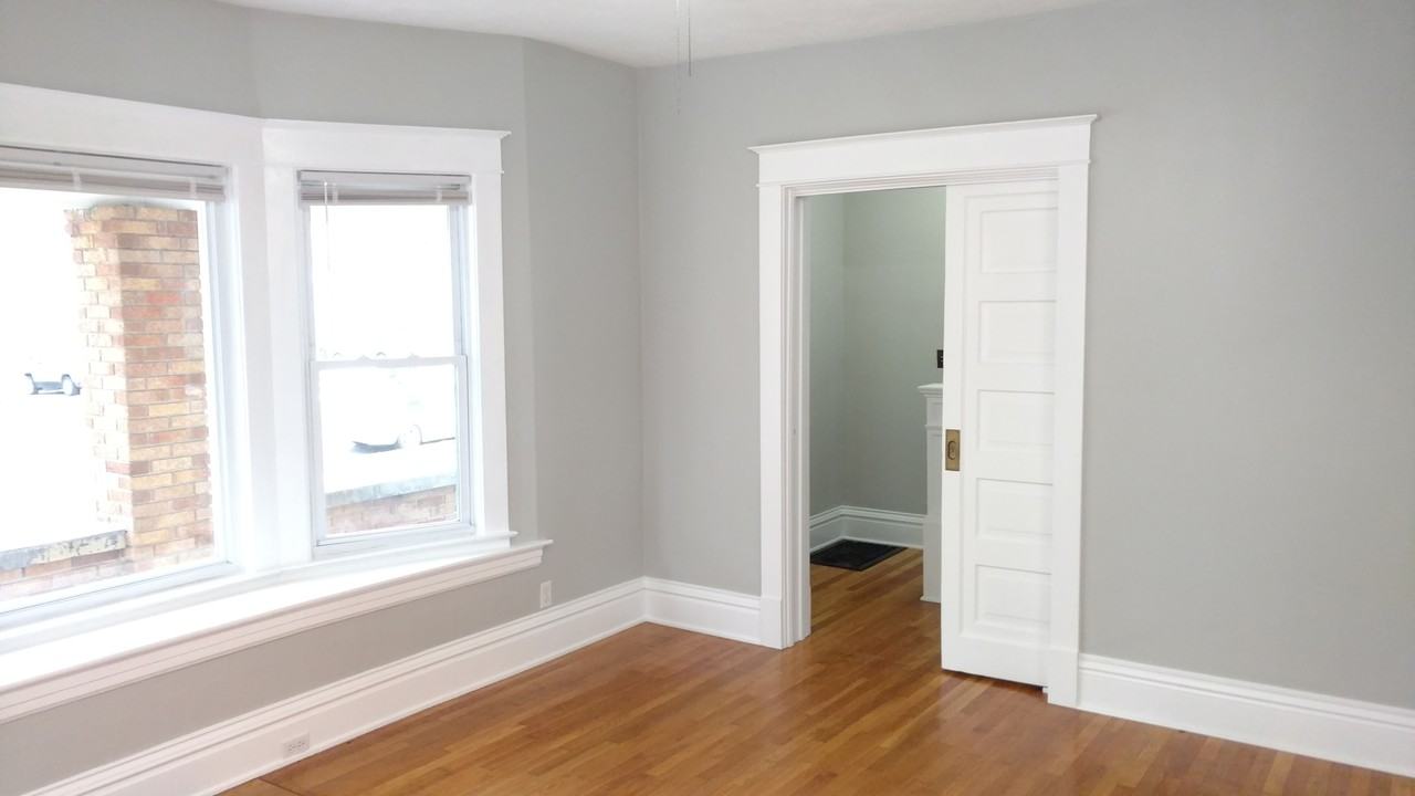 40 Lowell Ave Ne - Photo 3 of 18