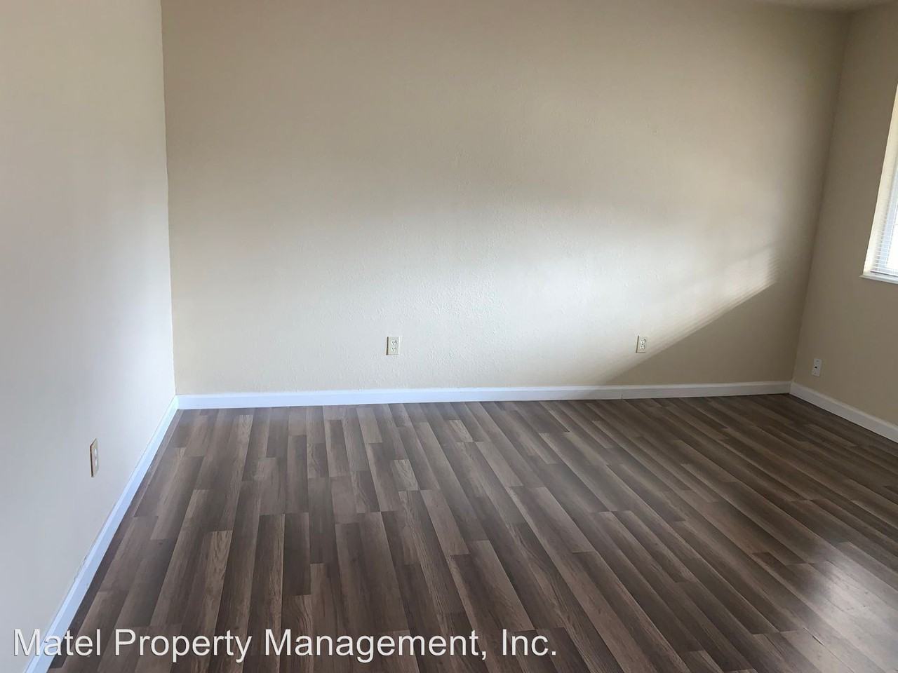 227 Becky Way - Photo 3 of 21