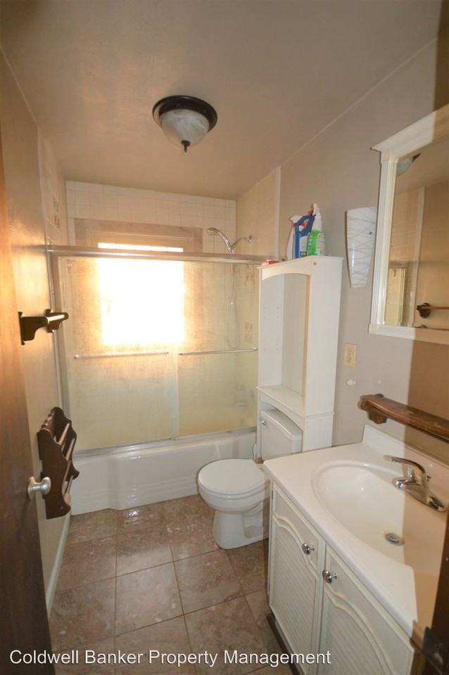 375 Valley View - Photo 2 of 10