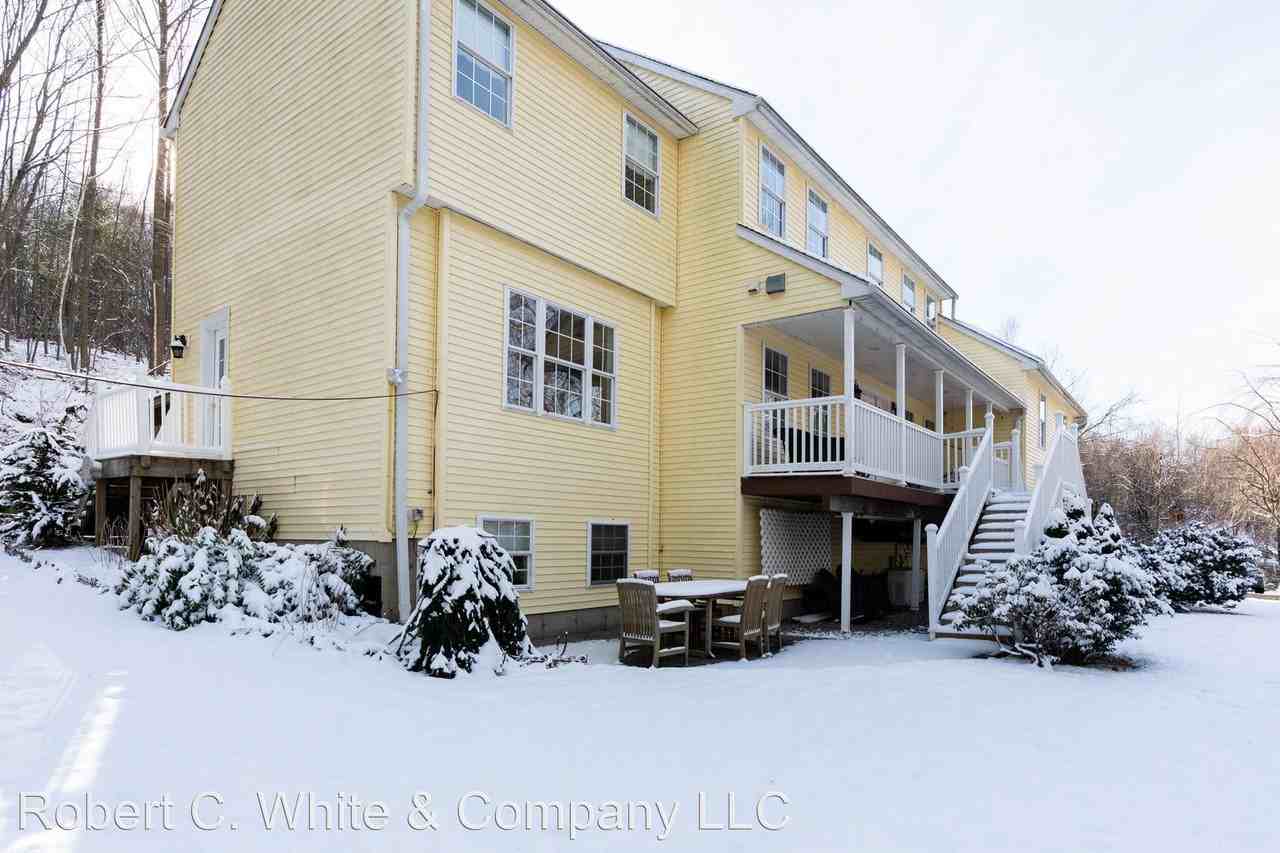 8 Horseshoe Hill Road - Photo 2 of 37